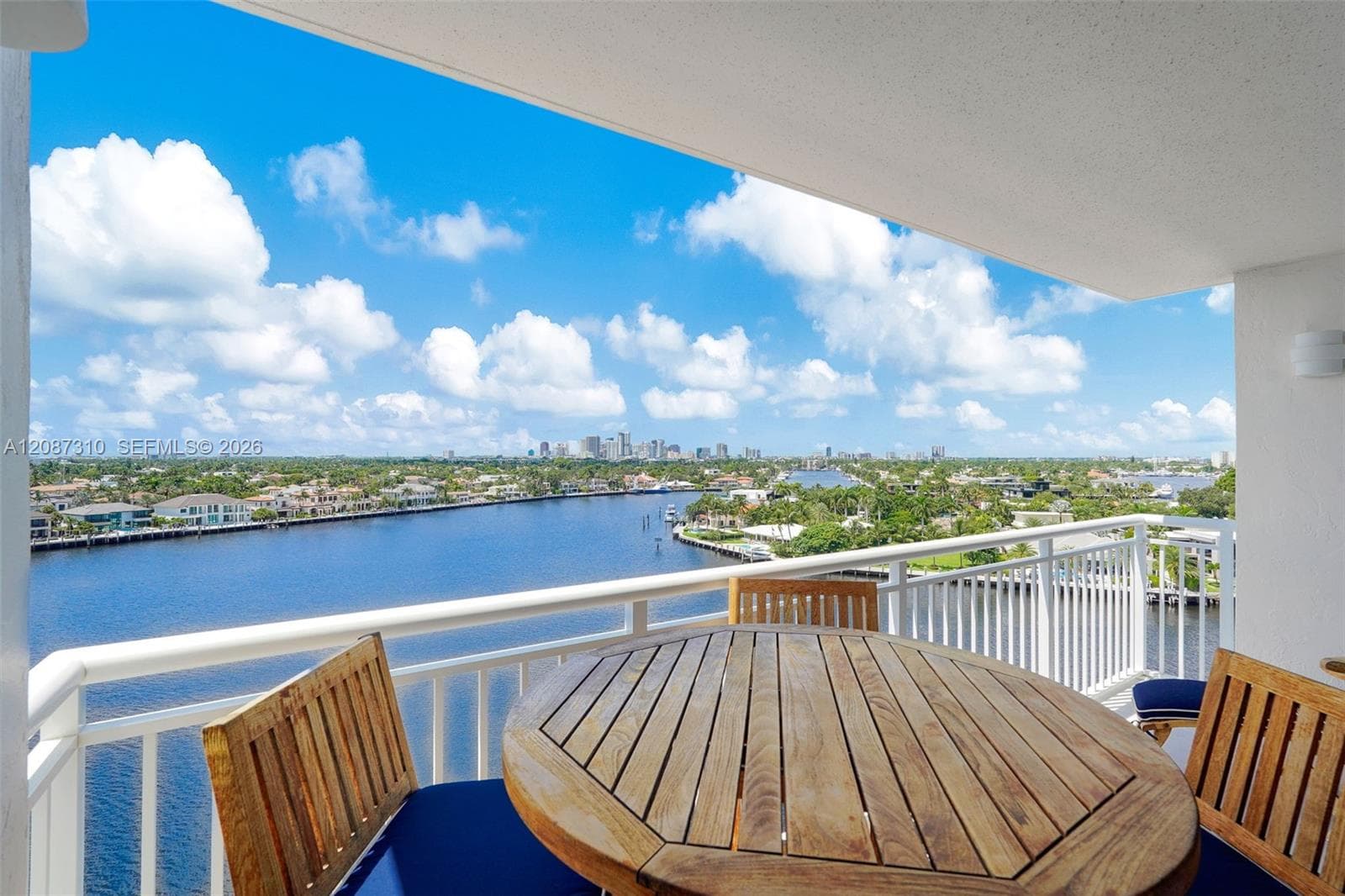 511 Bayshore Dr 1009 photo 8