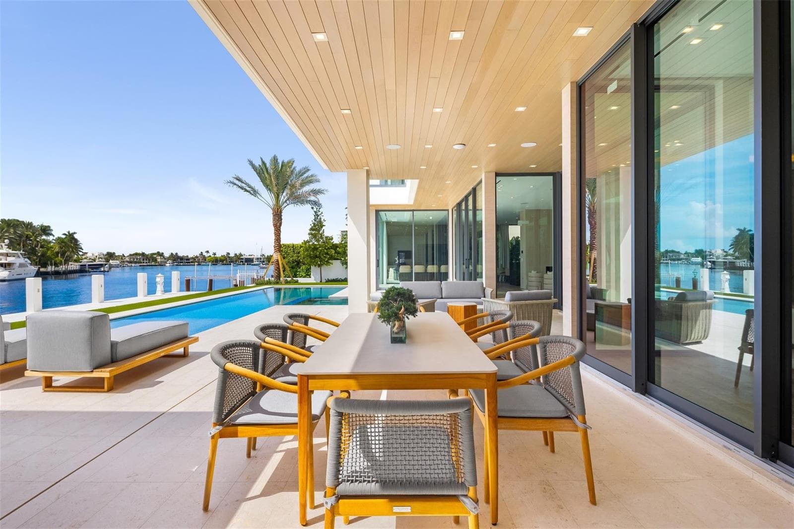 68 ISLA BAHIA Drive photo 12