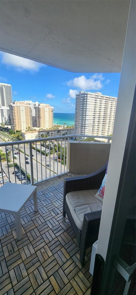 1985 S OCEAN DR 15M photo 10