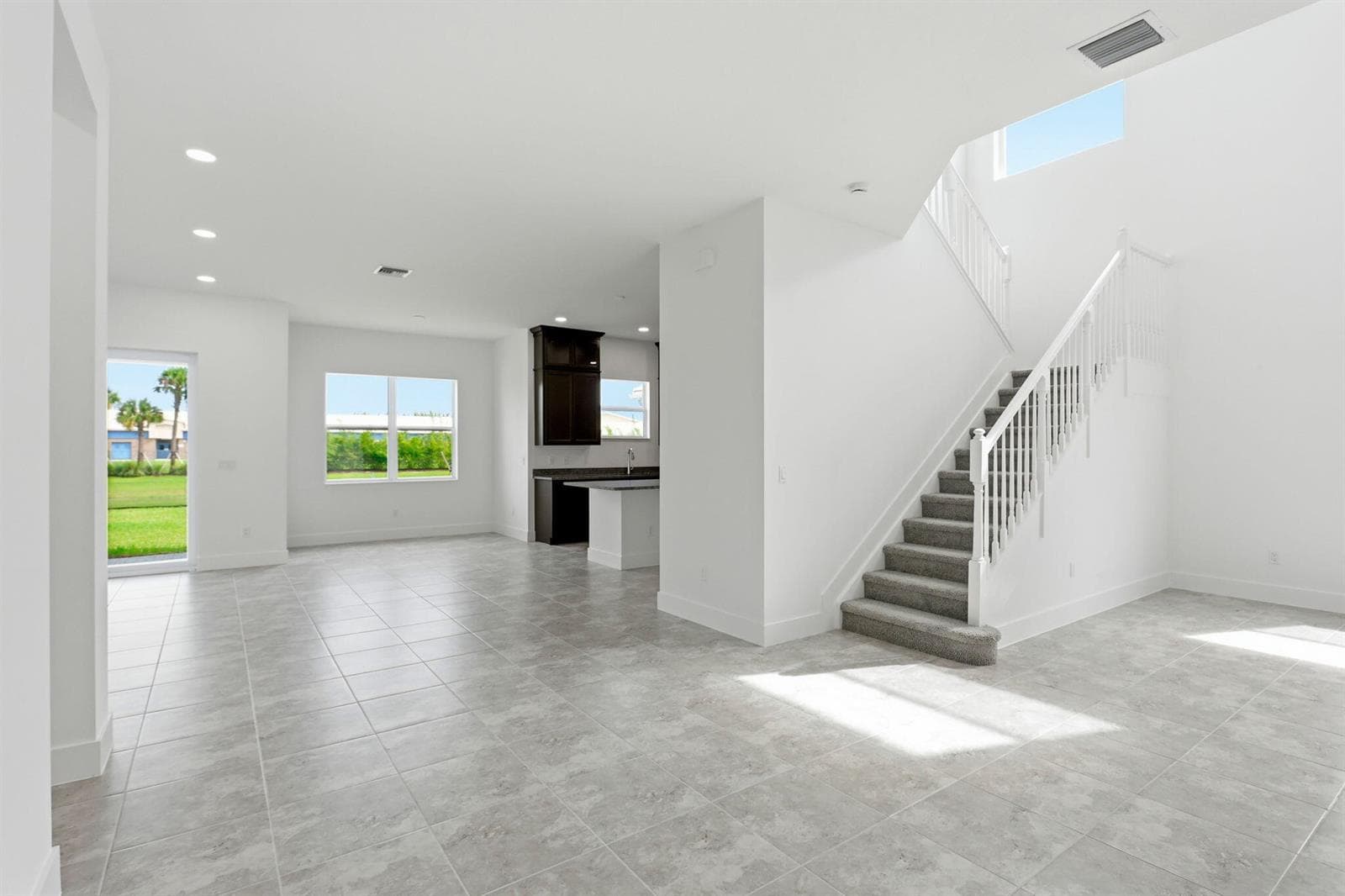 13985 Spruce Pine Drive photo 8