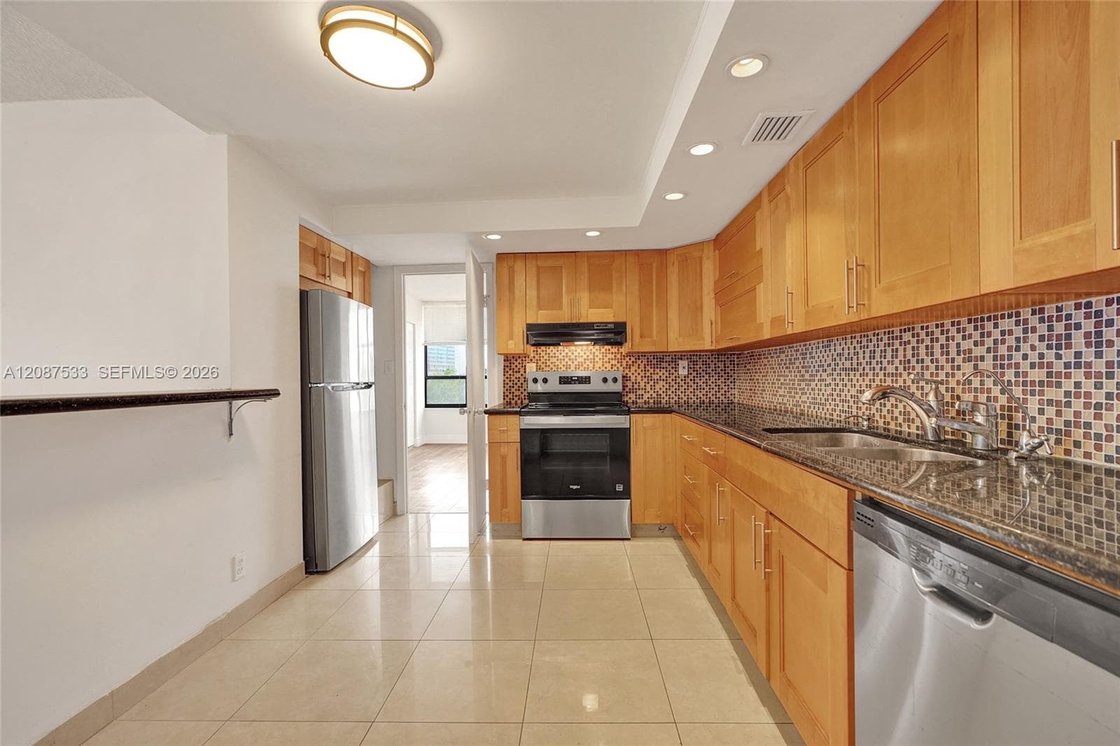 600 Three Islands Blvd 311 photo 5