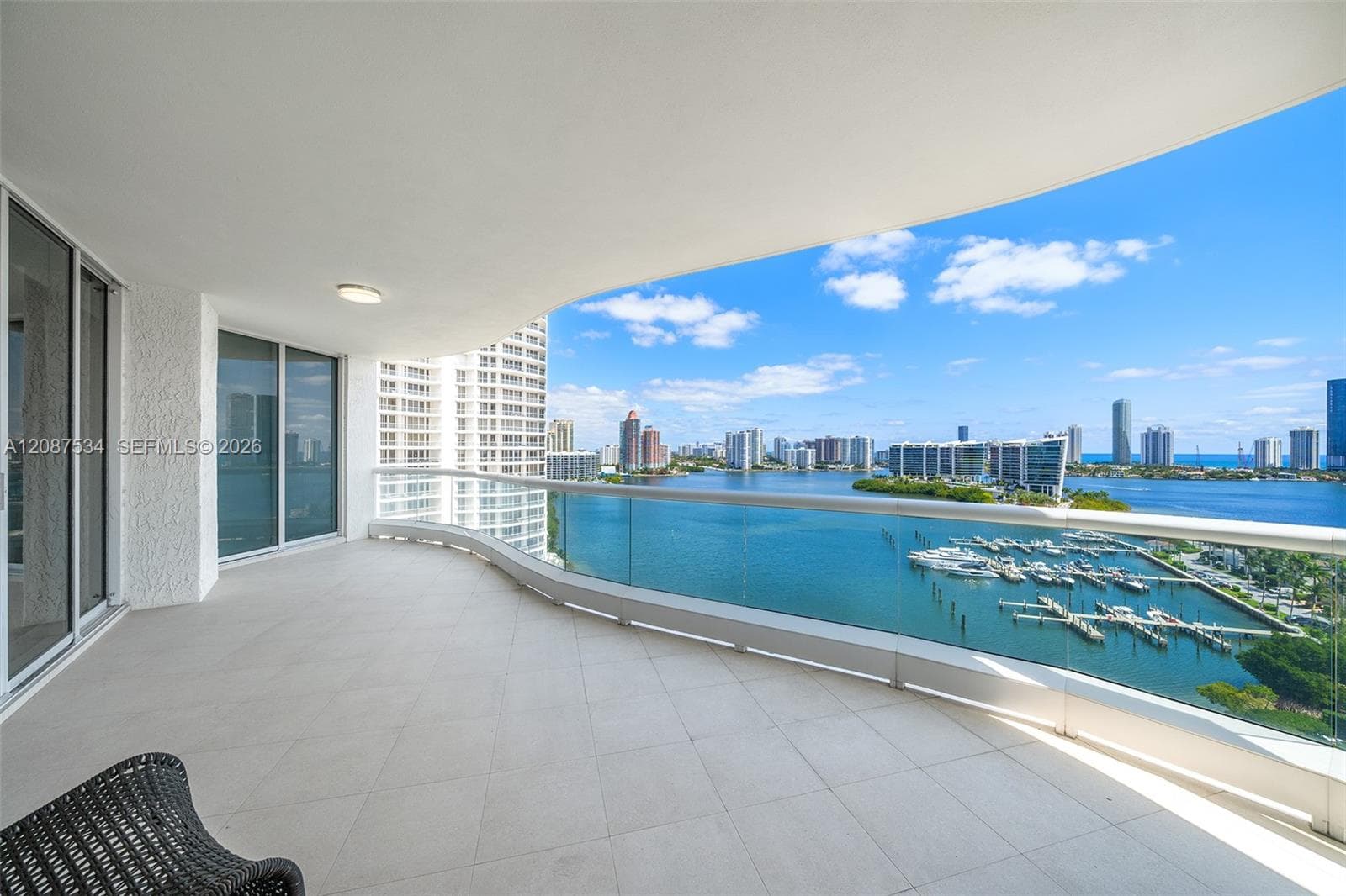 6000 Island Blvd 1703 photo 21