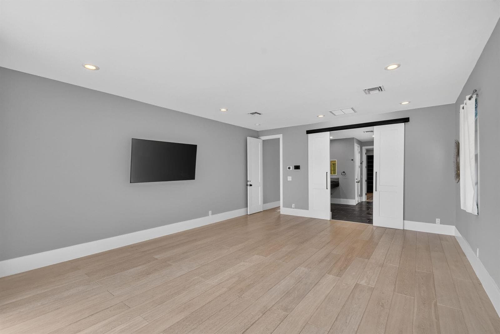 2881 Polo Island Drive photo 23