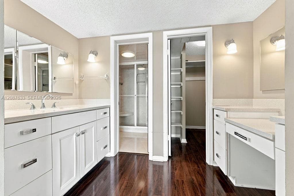 801 Lake Shore Dr 801 photo 18
