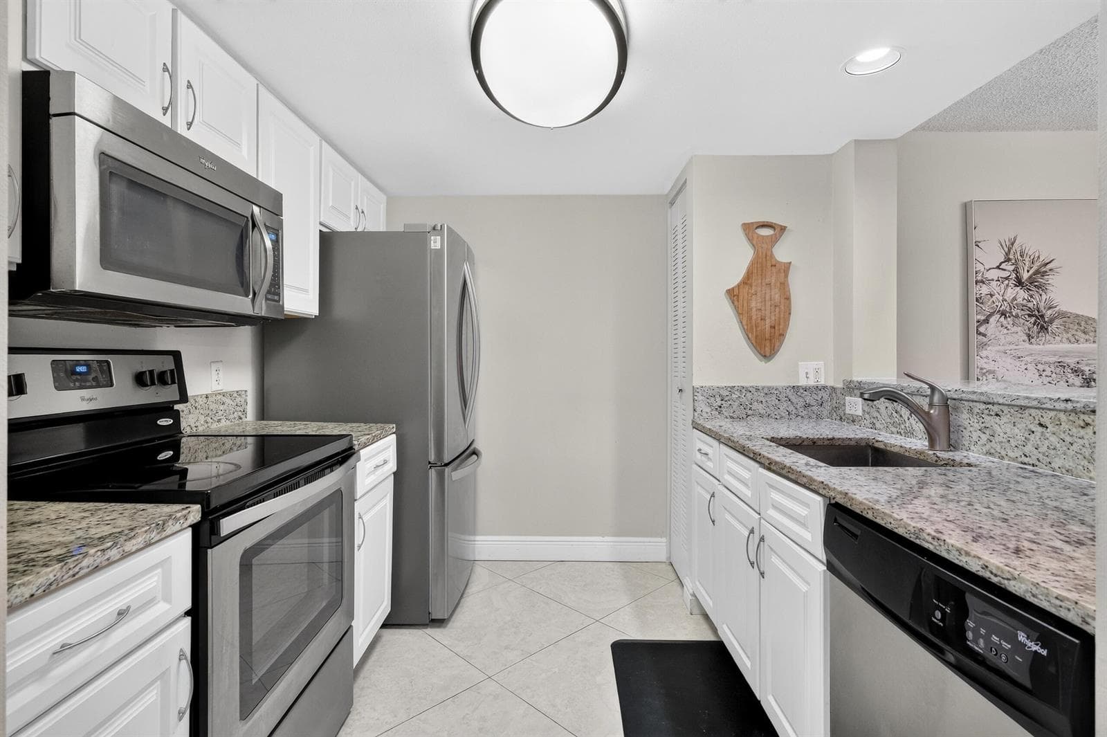 600 SCOTIA Drive 108 photo 12