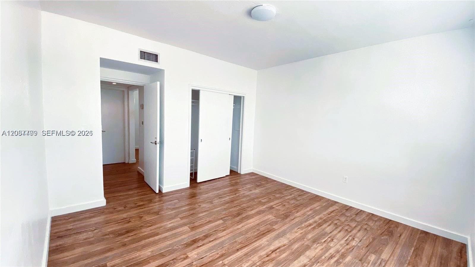 8620 Byron Ave 86208A photo 11