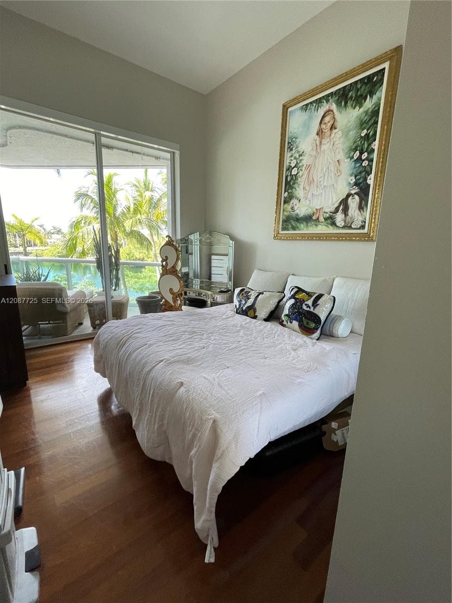 16500 Collins Ave 255 photo 12
