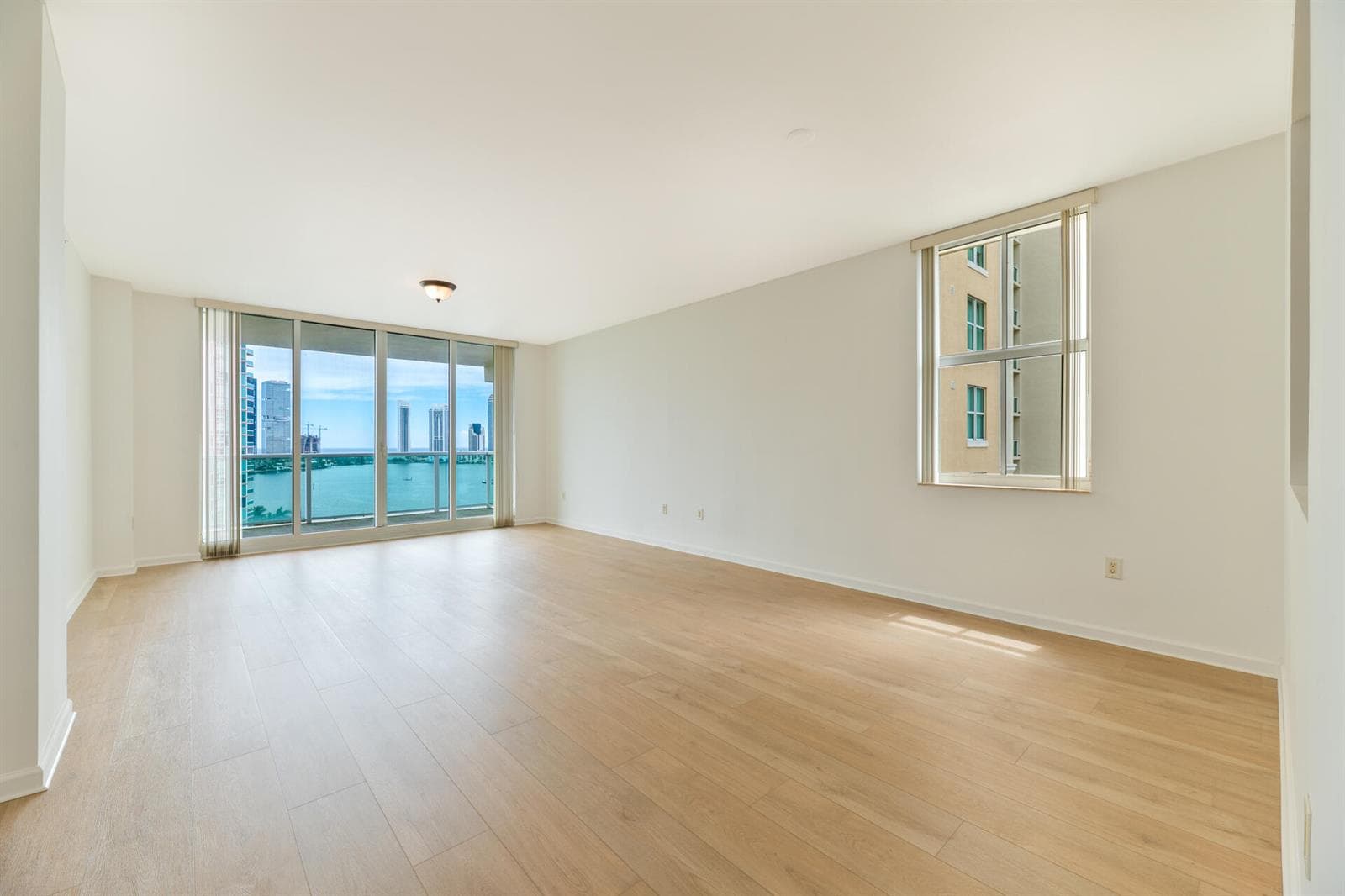 3340 NE 190TH Street 1309 photo 22