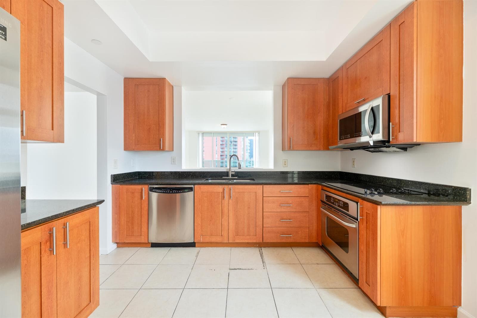 3340 NE 190TH Street 1309 photo 9