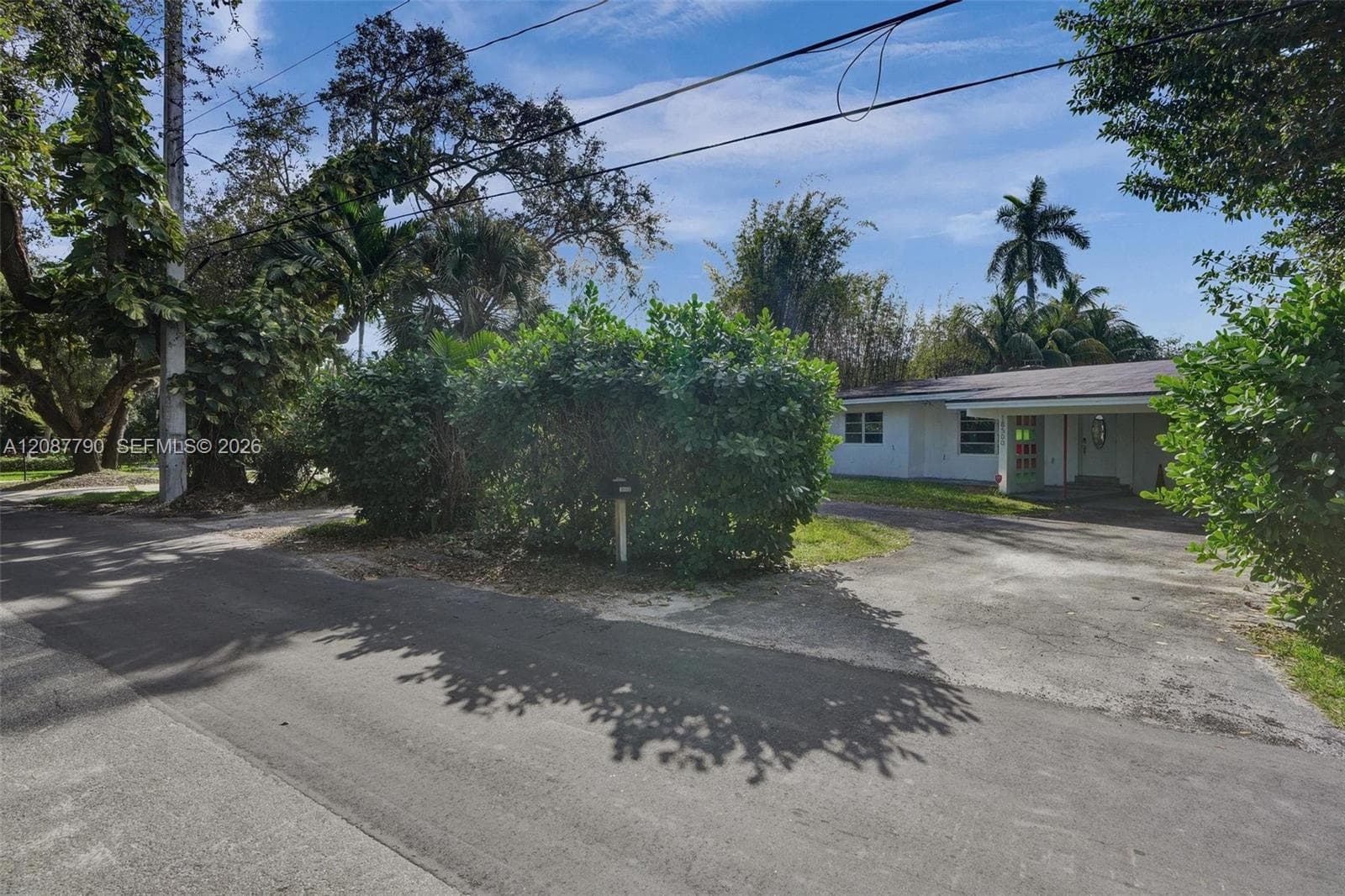18500 NE 23rd Ct photo 4