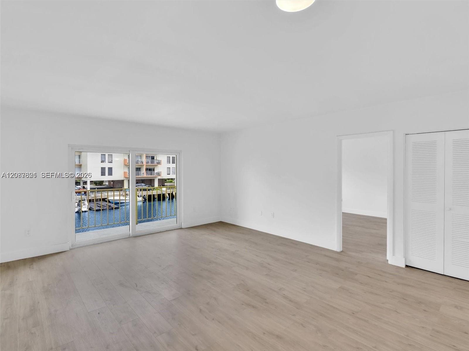 3626 NE 168th St 202 photo 7