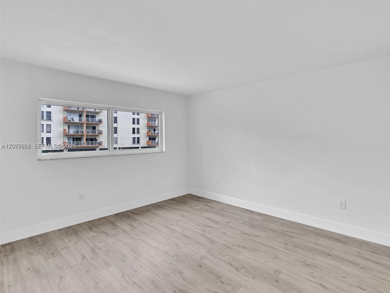 3626 NE 168th St 202 photo 10
