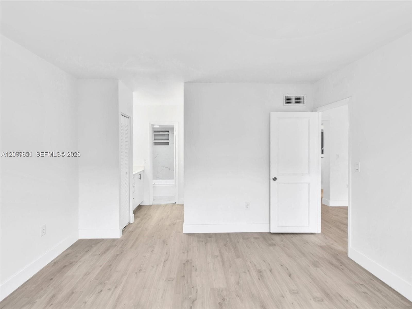 3626 NE 168th St 202 photo 11