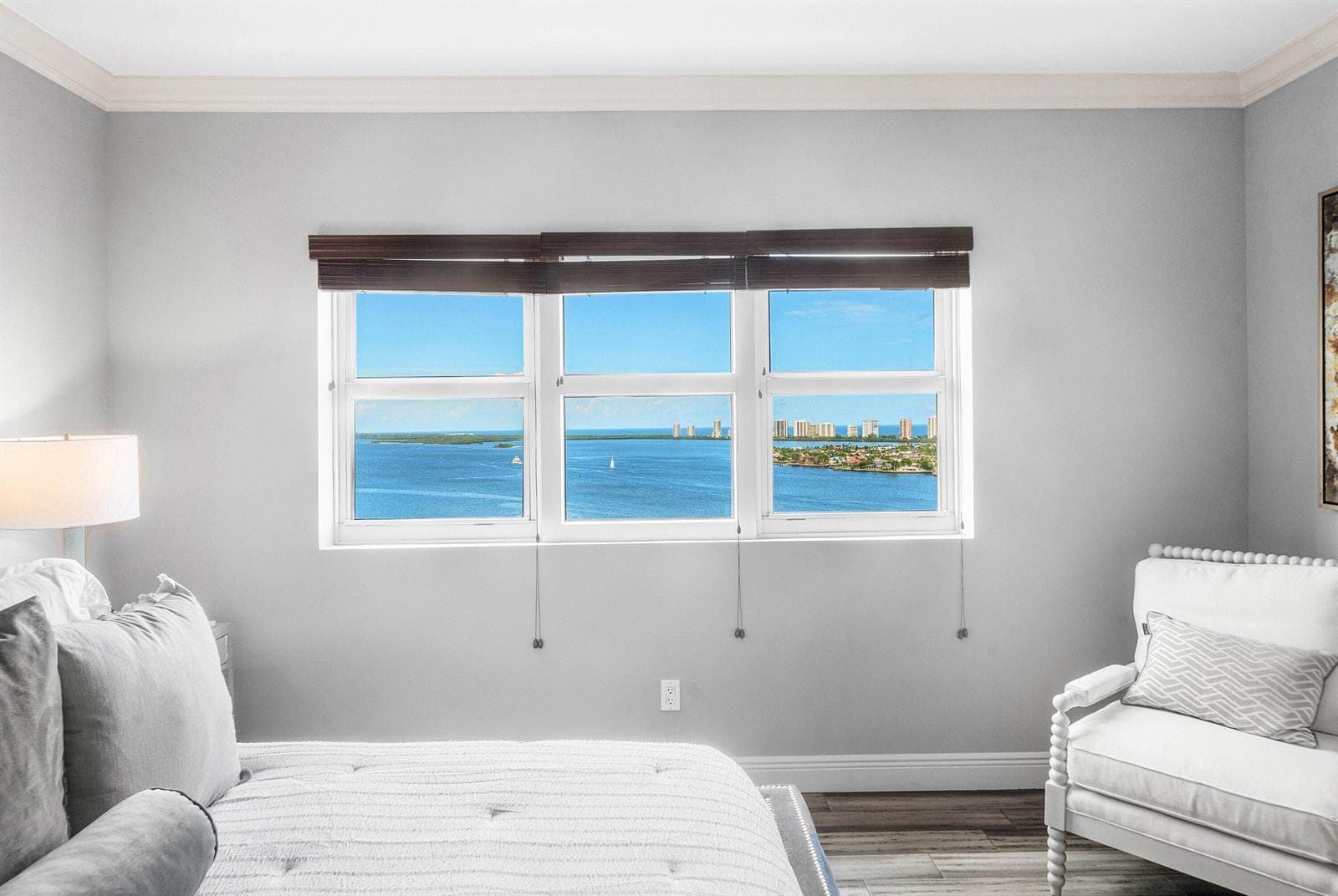 2650 Lake Shore Drive 2102 photo 20