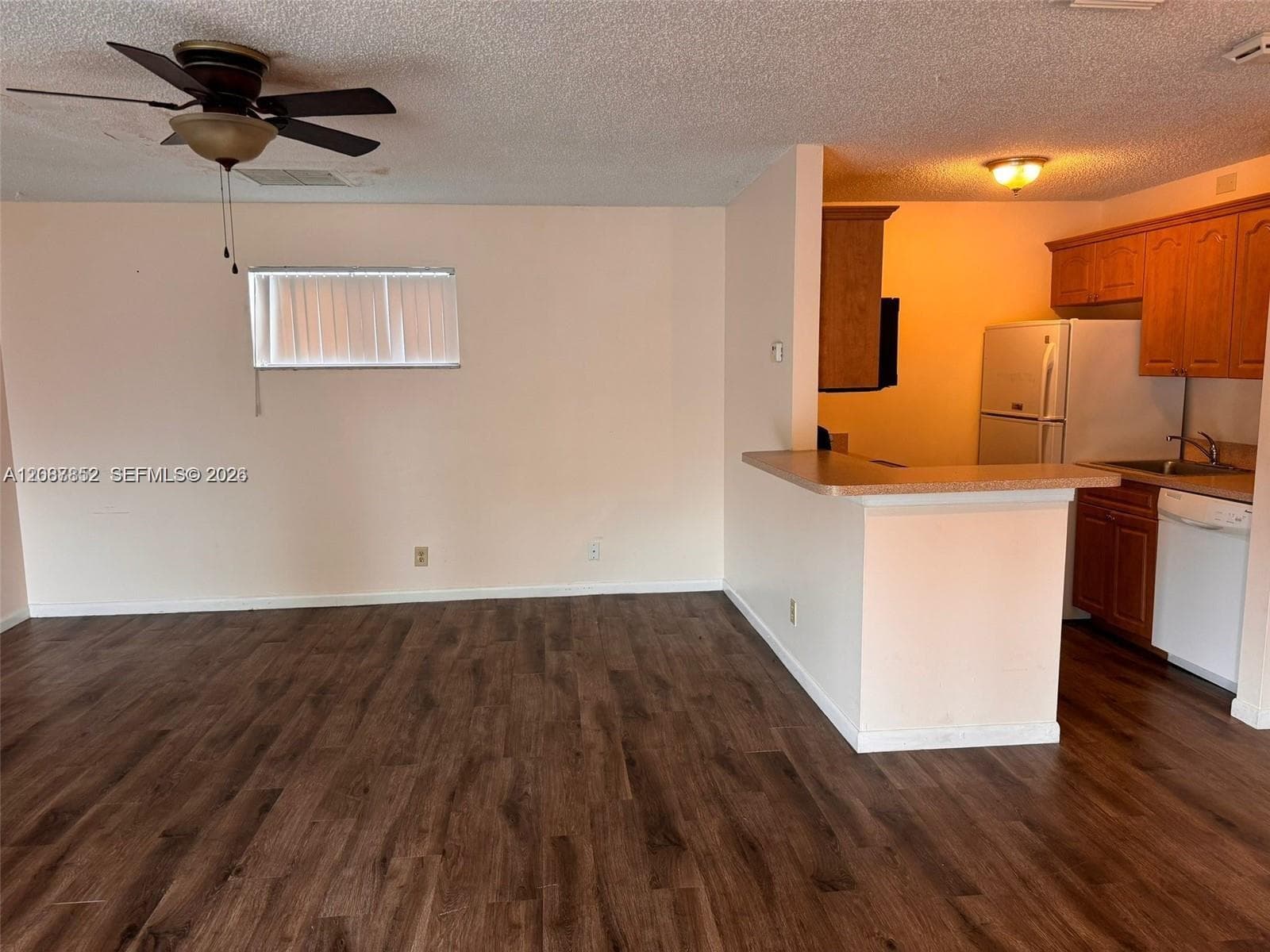 11 Crossings Cir F photo 2