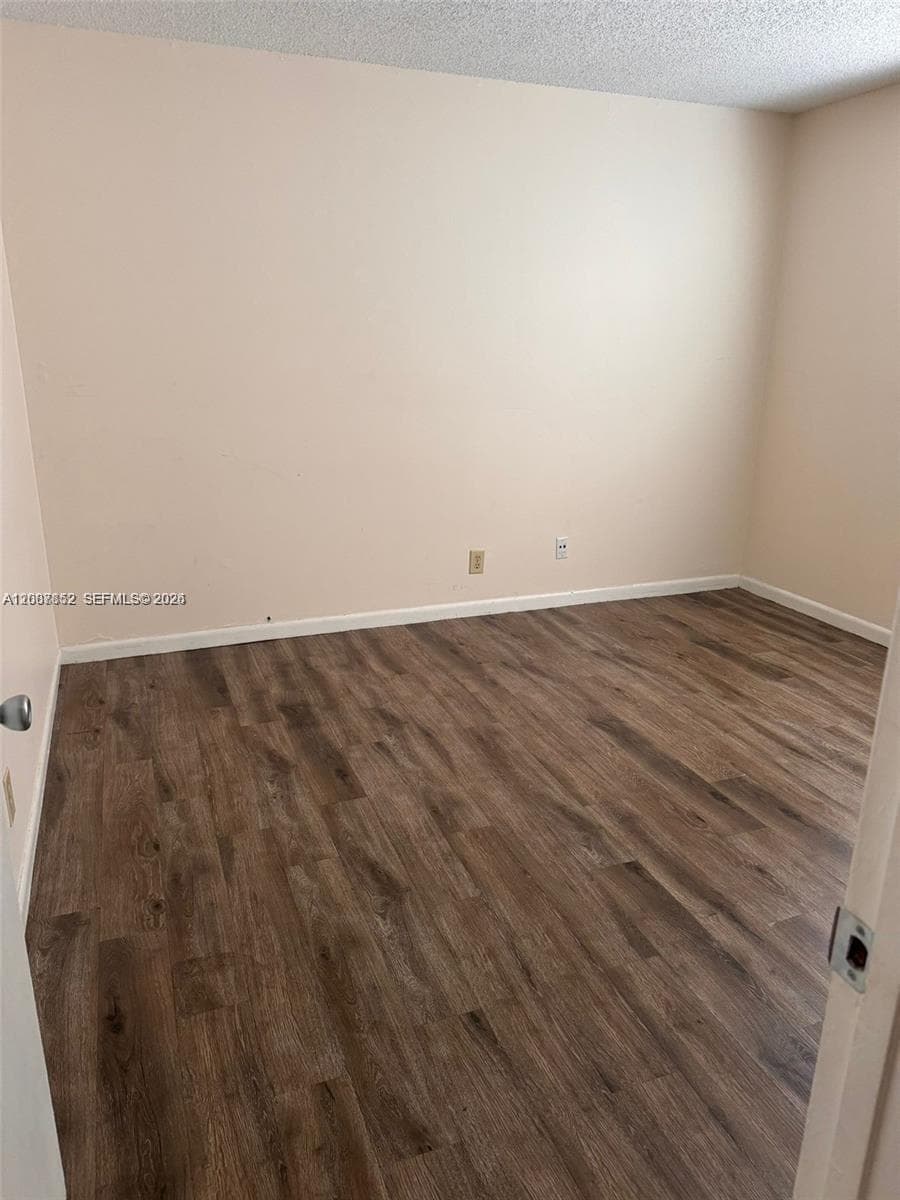 11 Crossings Cir F photo 6
