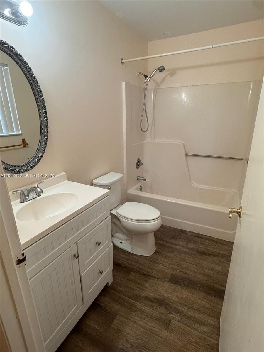 11 Crossings Cir F photo 10