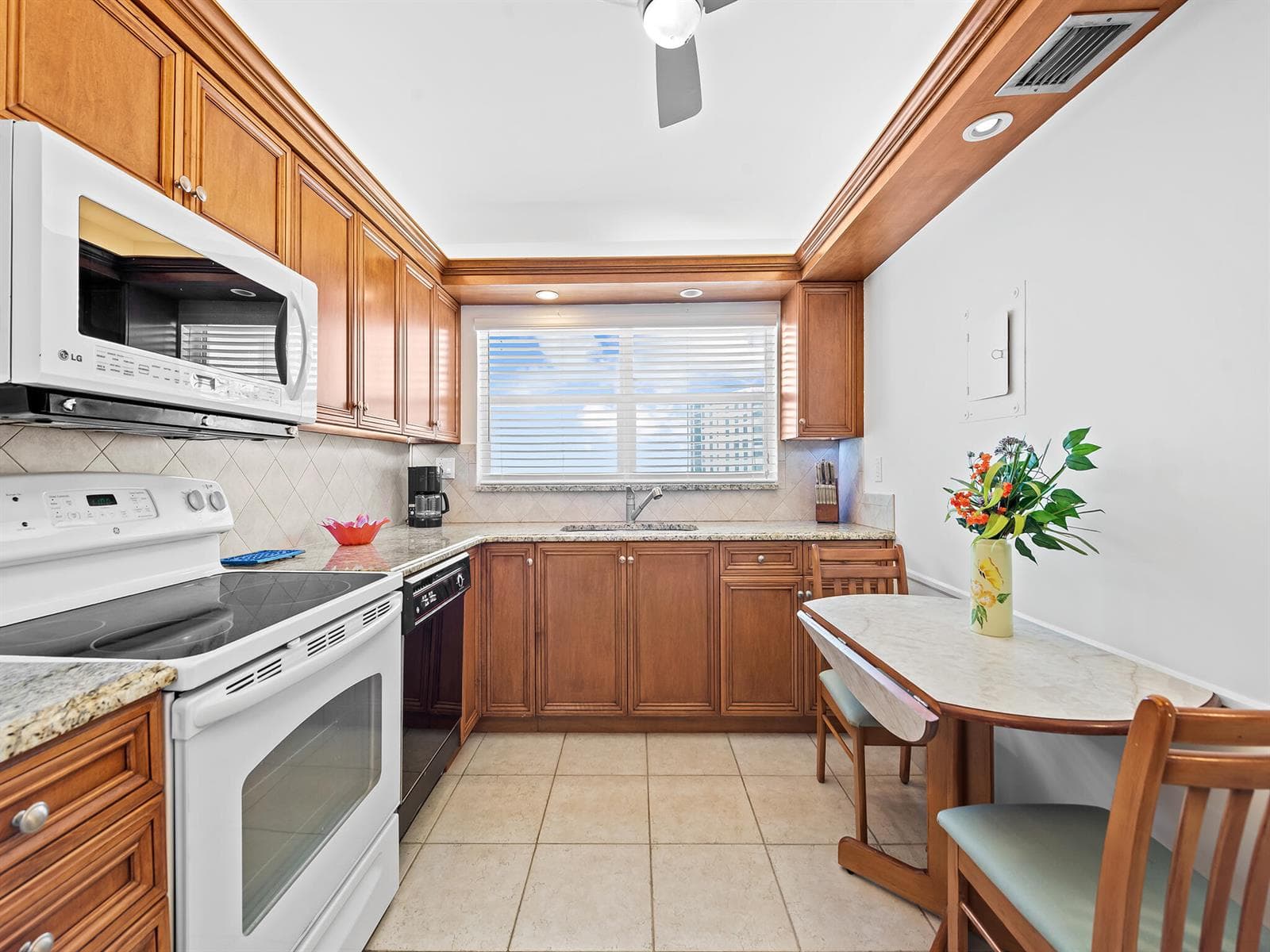 3310 S Ocean Boulevard 928d photo 6
