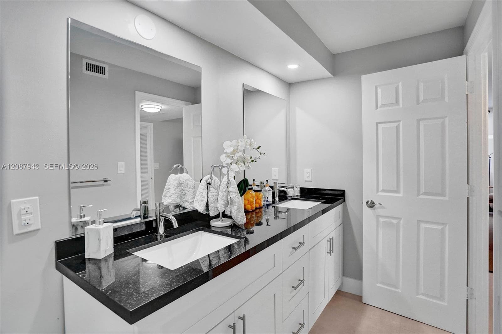 2030 S Ocean Dr 1621 photo 12