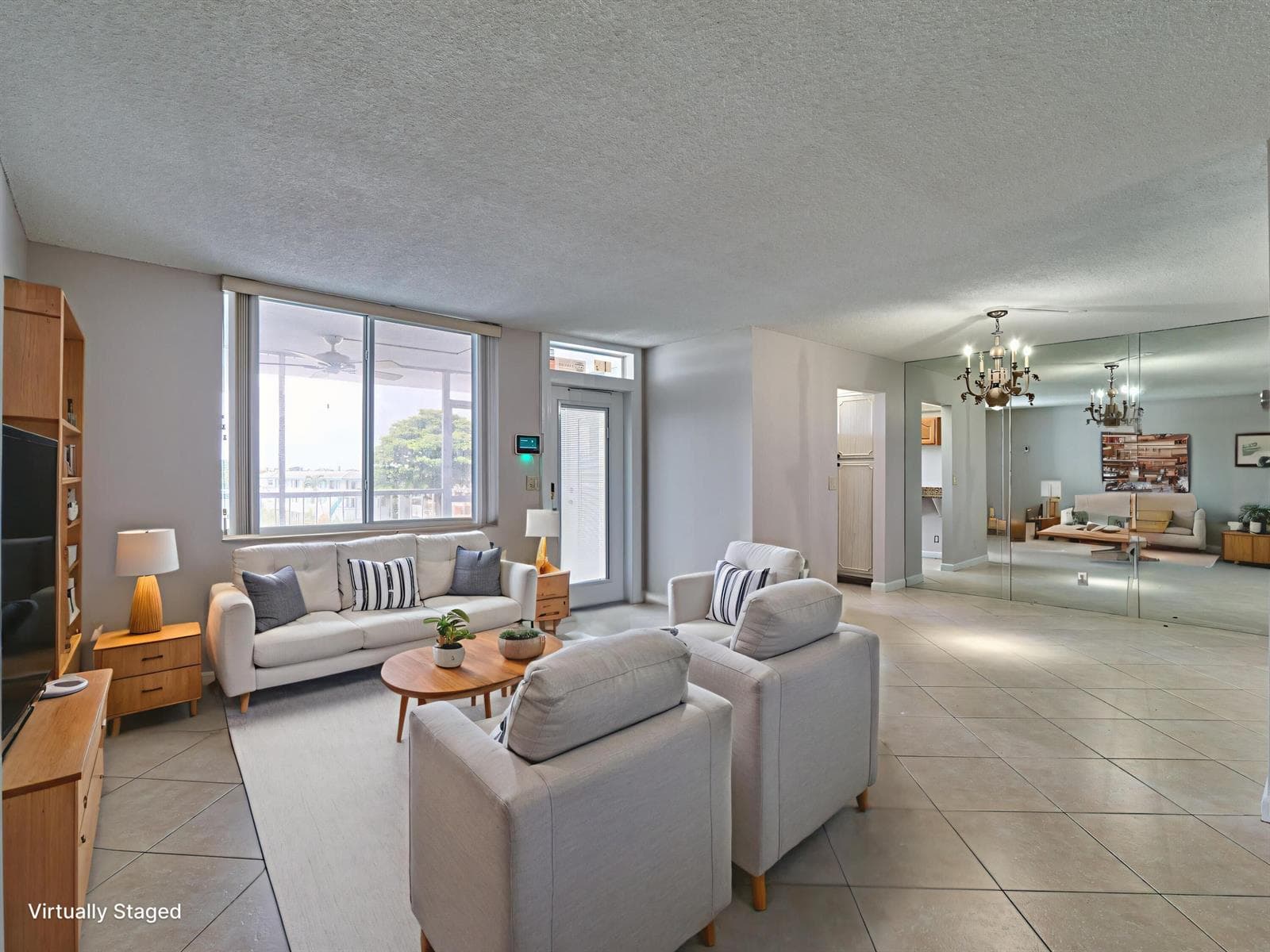 104 Paradise Harbour Boulevard 402 photo 6