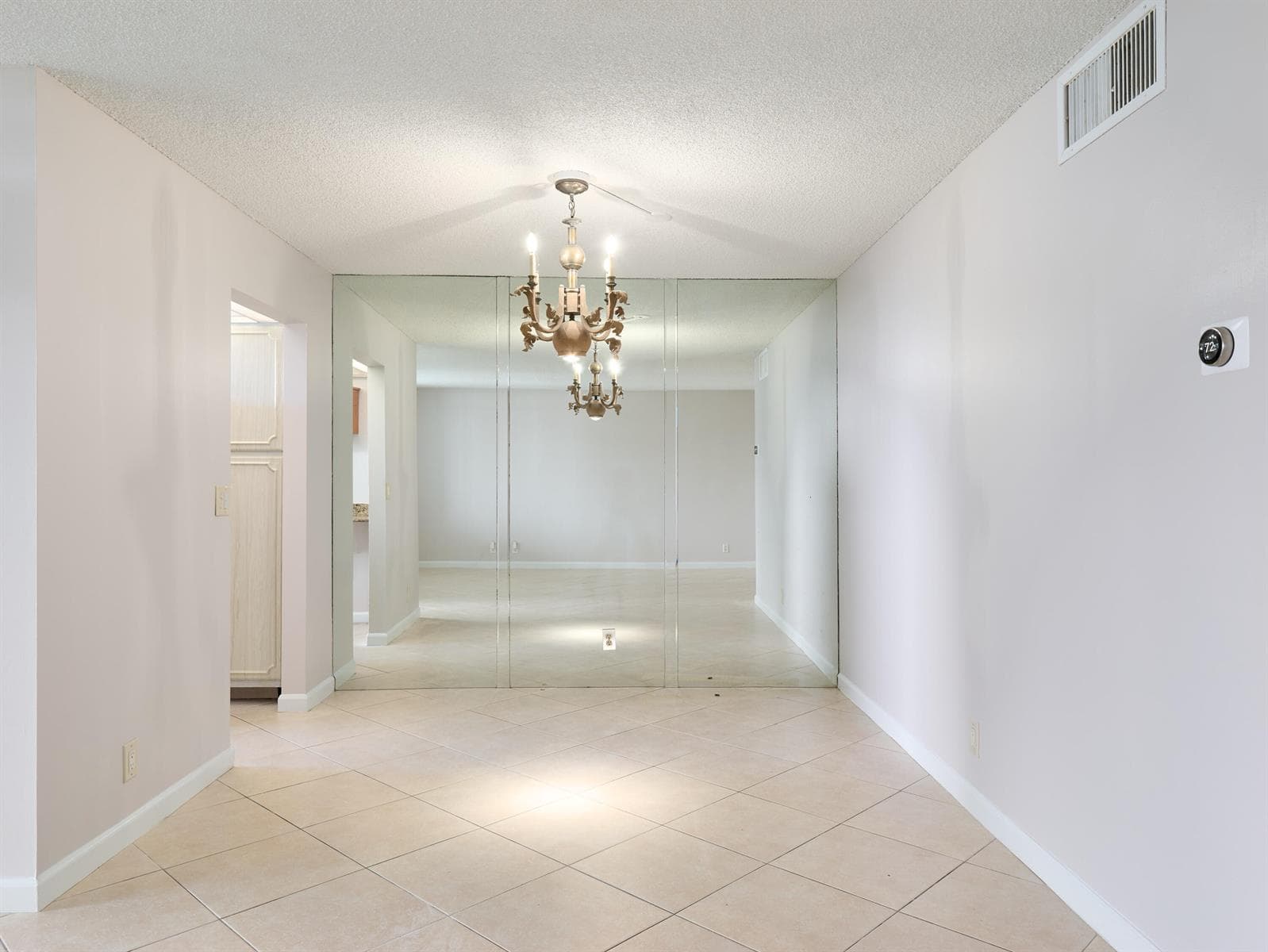 104 Paradise Harbour Boulevard 402 photo 12