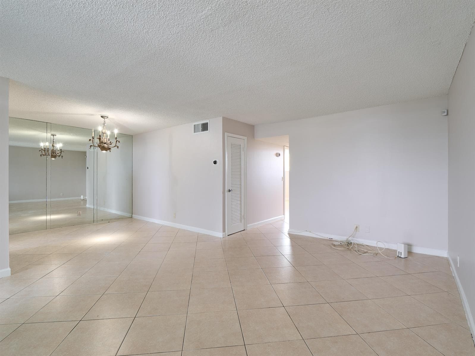 104 Paradise Harbour Boulevard 402 photo 10