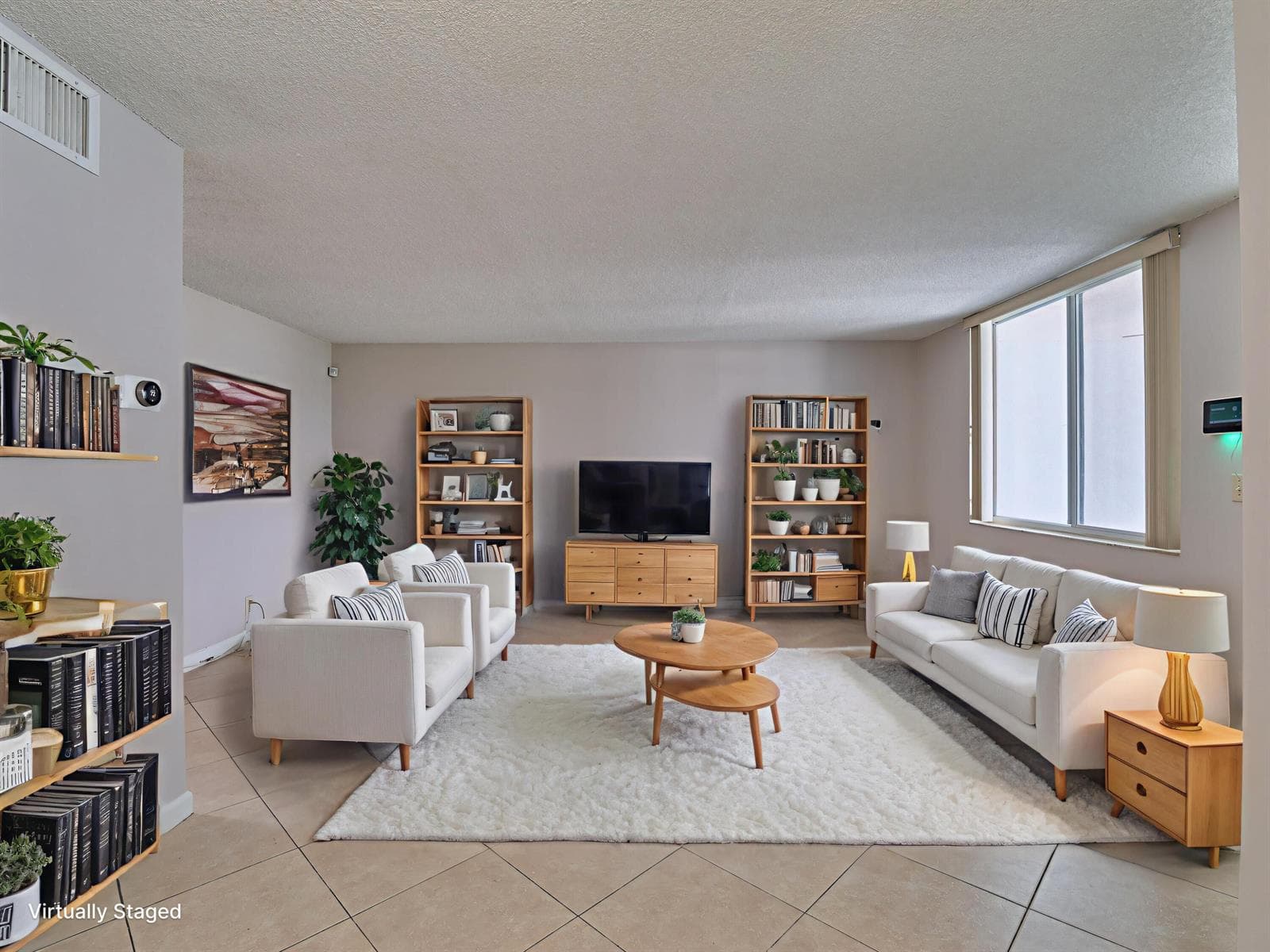 104 Paradise Harbour Boulevard 402 photo 8
