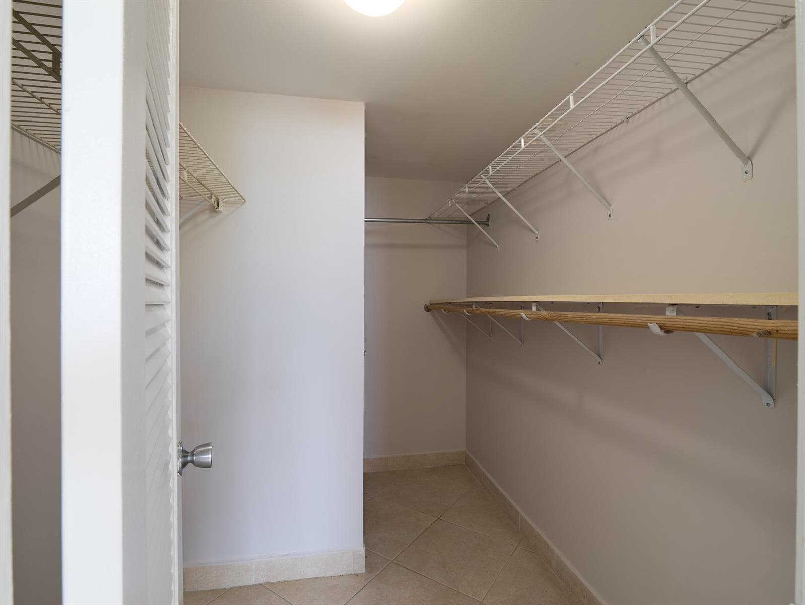 104 Paradise Harbour Boulevard 402 photo 21