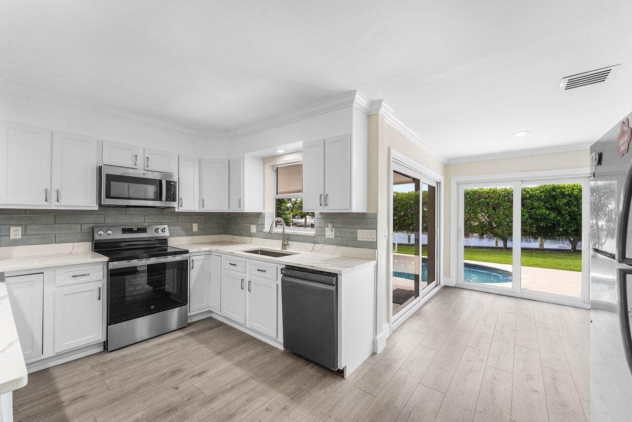 638 Shore Drive photo 15