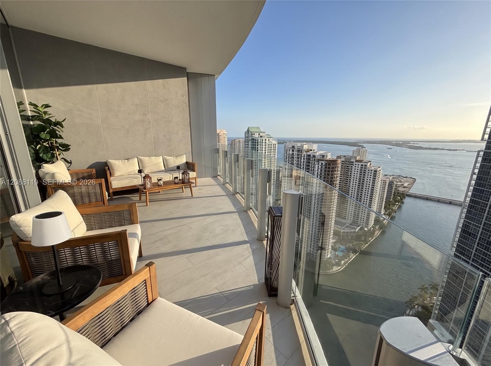 300 Biscayne Boulevard Way 4007W photo 2