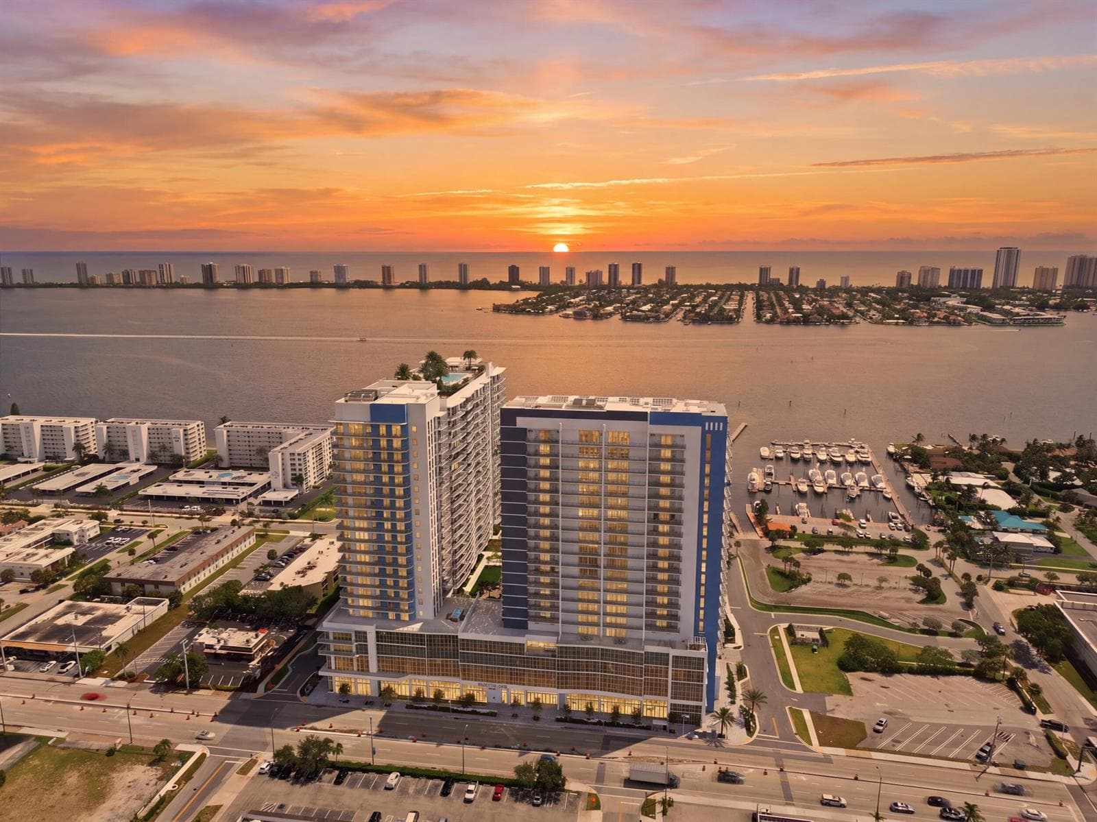 220 Lake Shore Drive 1407 photo 2