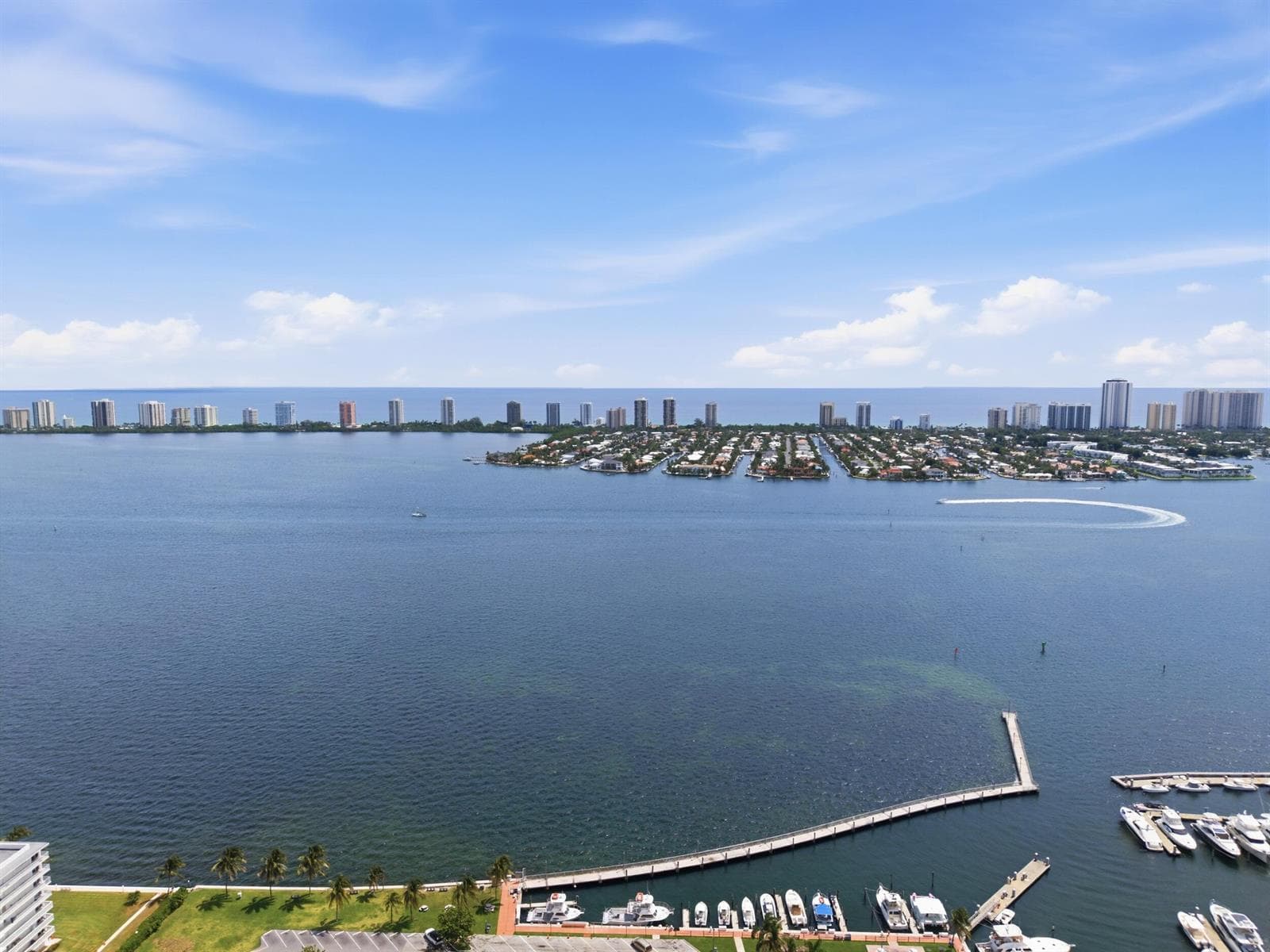 220 Lake Shore Drive 1407 photo 3