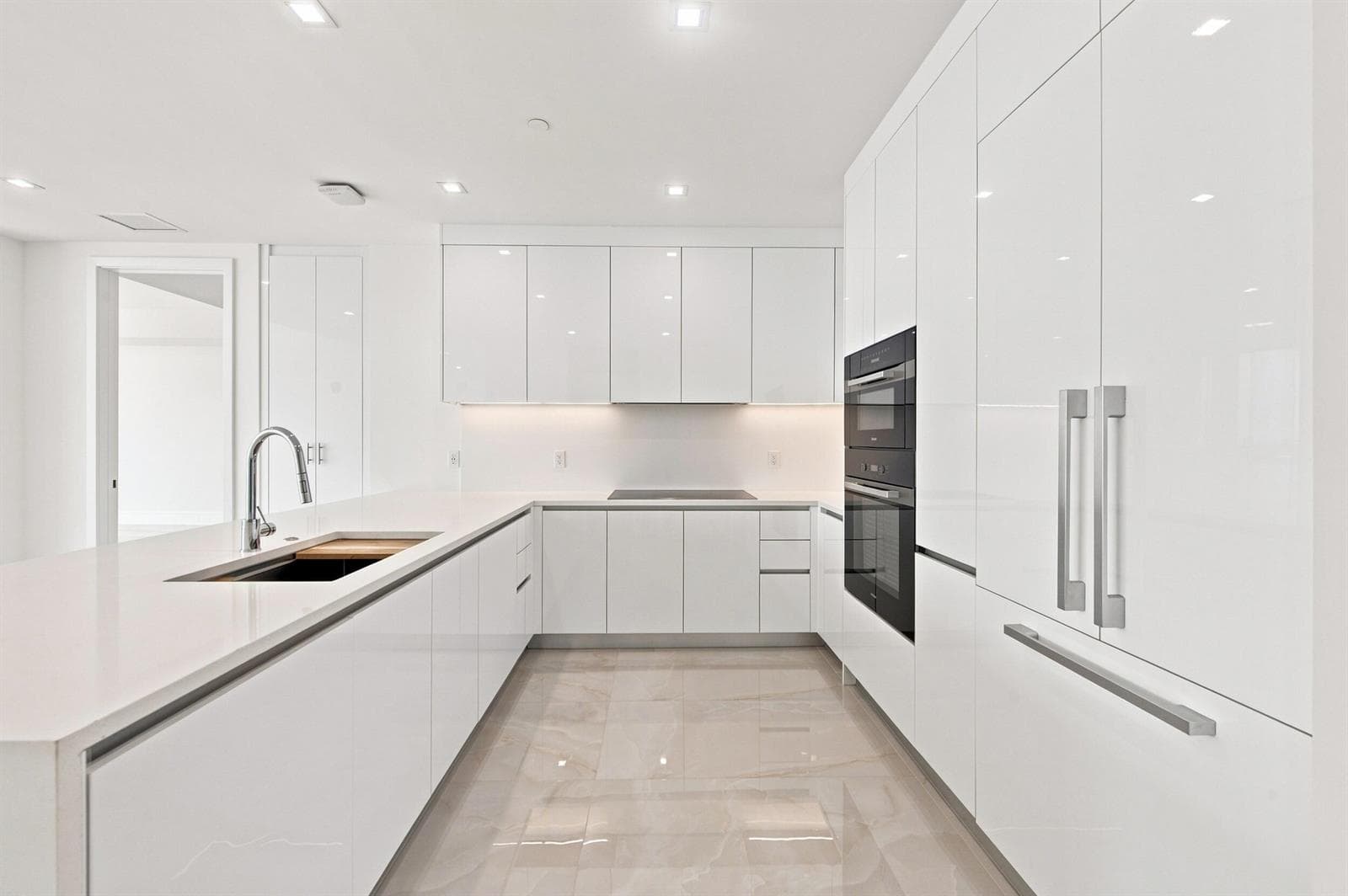 220 Lake Shore Drive 1407 photo 10