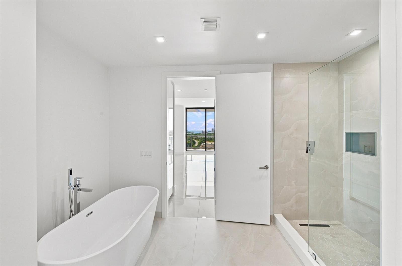 220 Lake Shore Drive 1407 photo 19