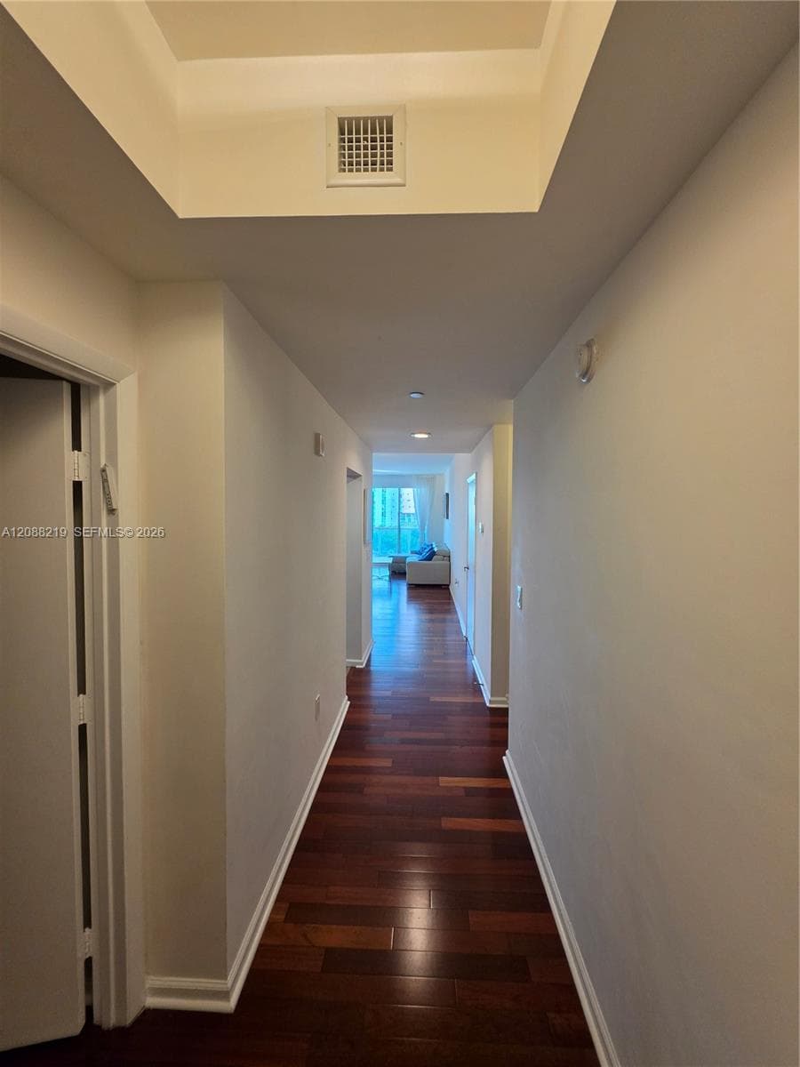 3340 NE 190th St 705 photo 12