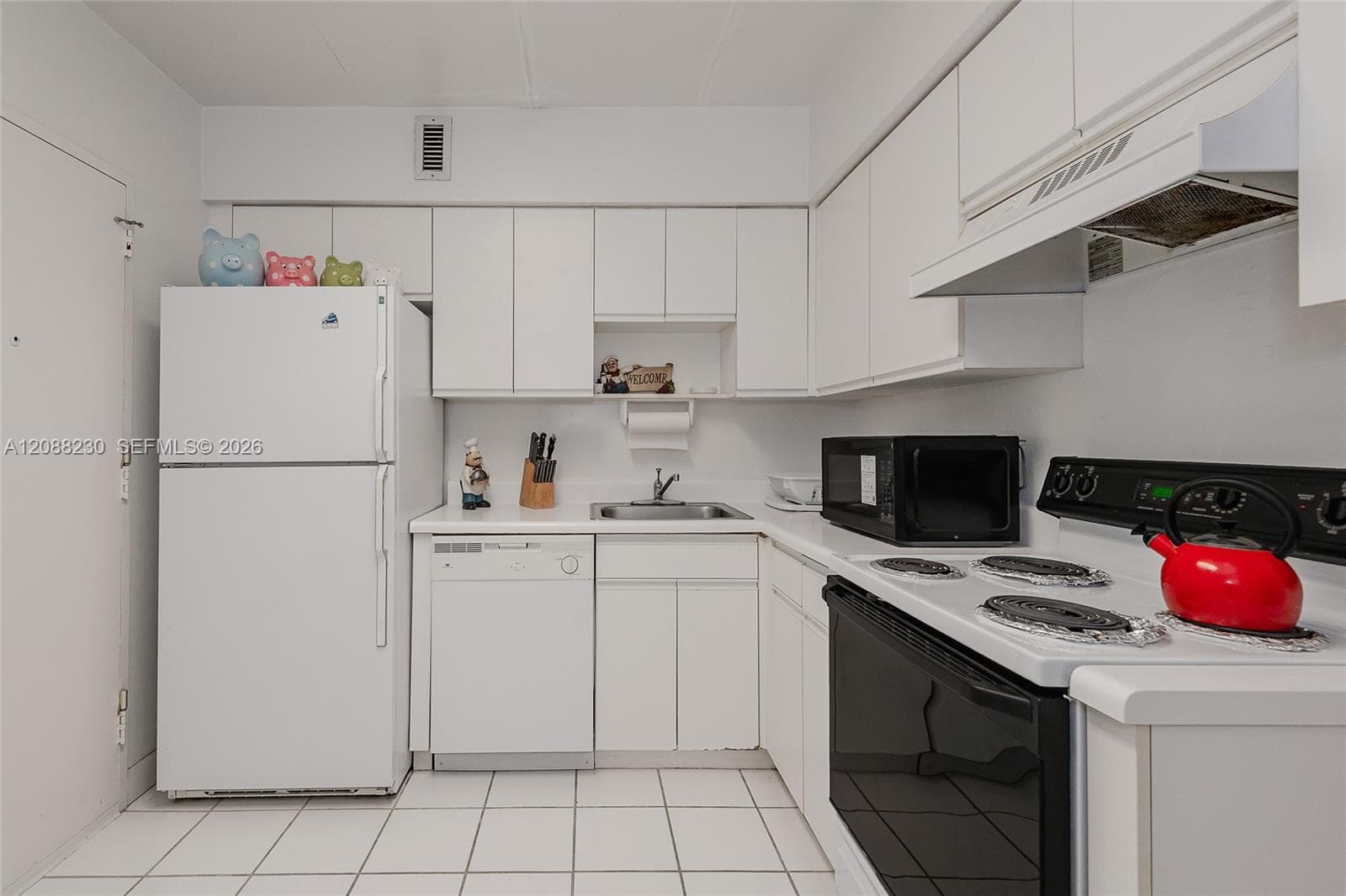 5700 Collins Ave 12D photo 12