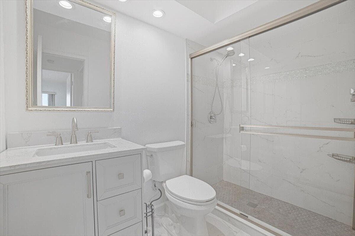 131 Doolen Court 309 photo 17