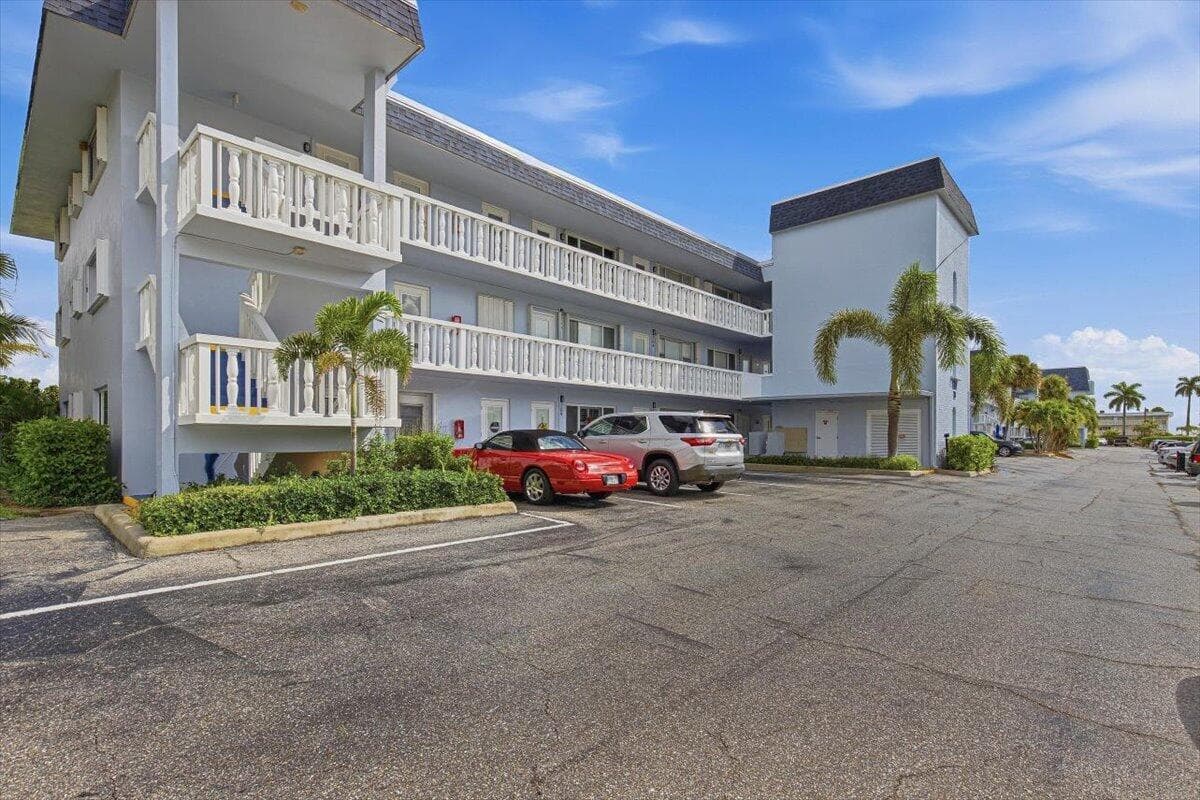 131 Doolen Court 309 photo 22