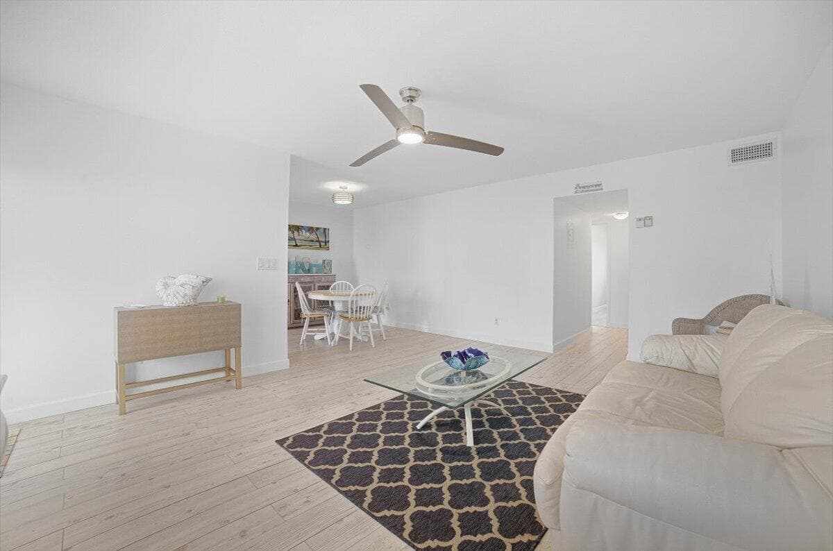 131 Doolen Court 309 photo 9