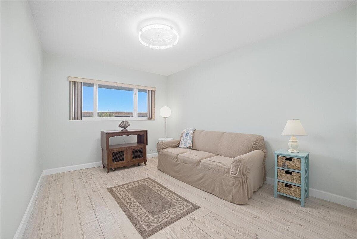 131 Doolen Court 309 photo 18