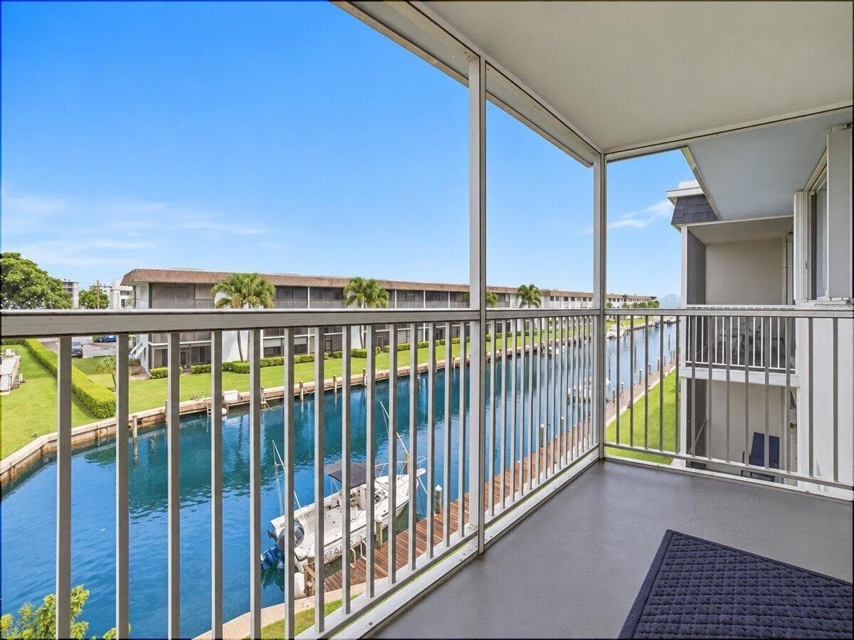 131 Doolen Court 309 photo 15