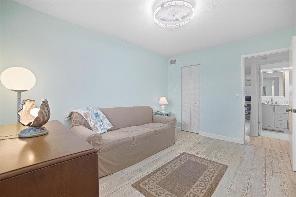 131 Doolen Court 309 photo 19