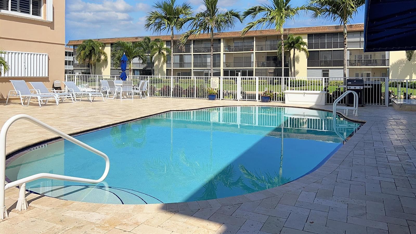 131 Doolen Court 309 photo 4