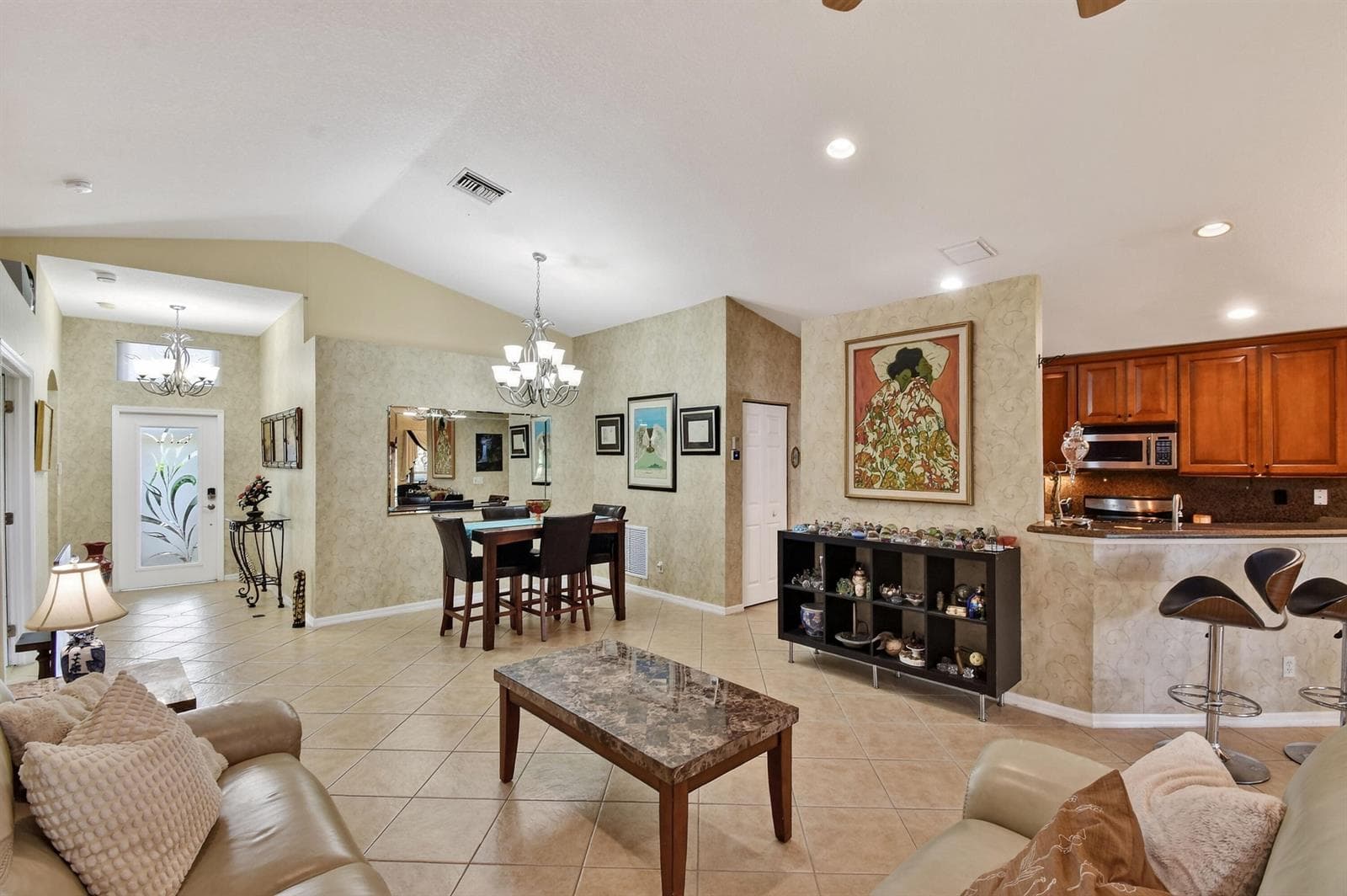 12107 ROMA Road photo 6