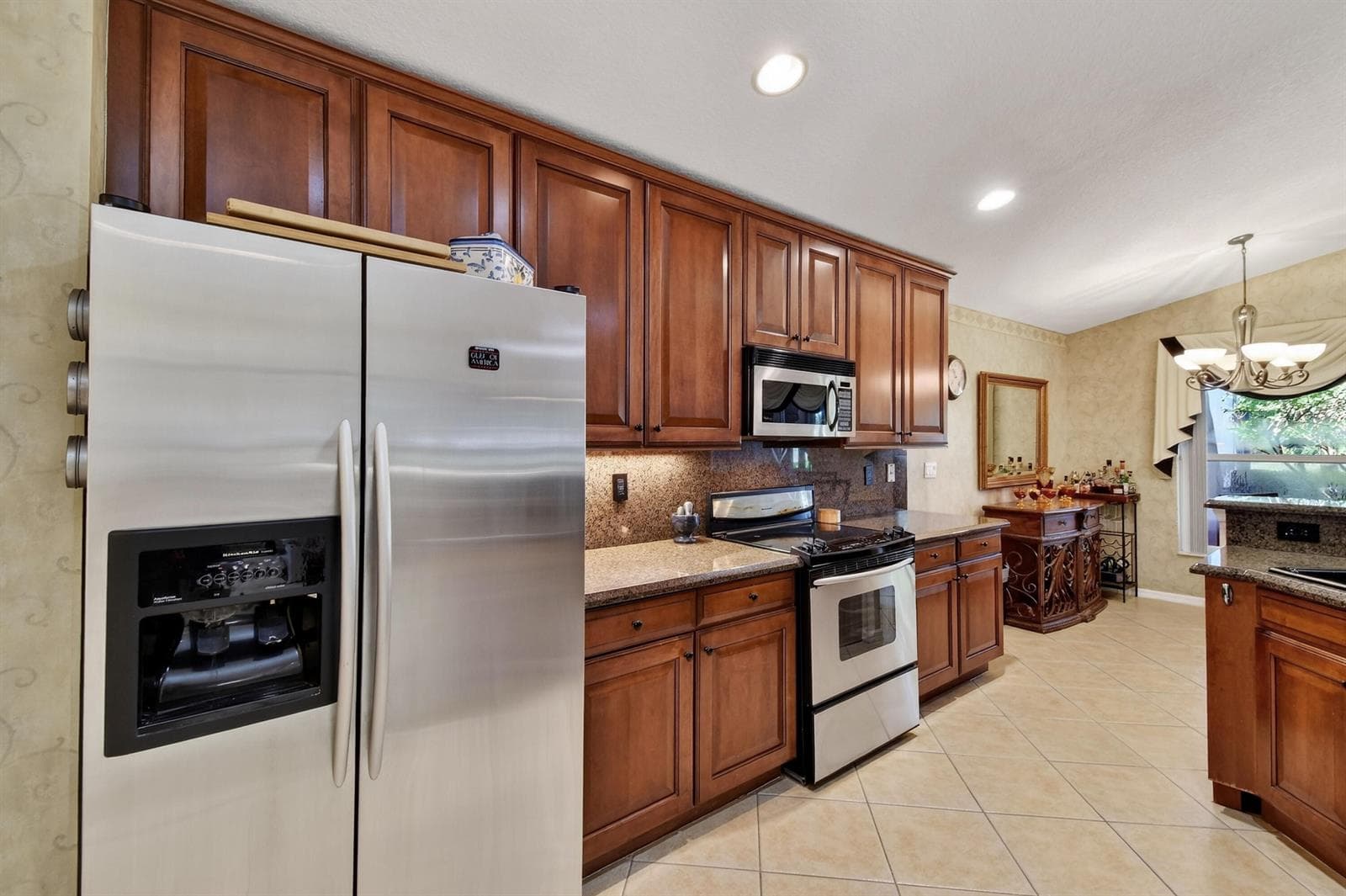 12107 ROMA Road photo 9