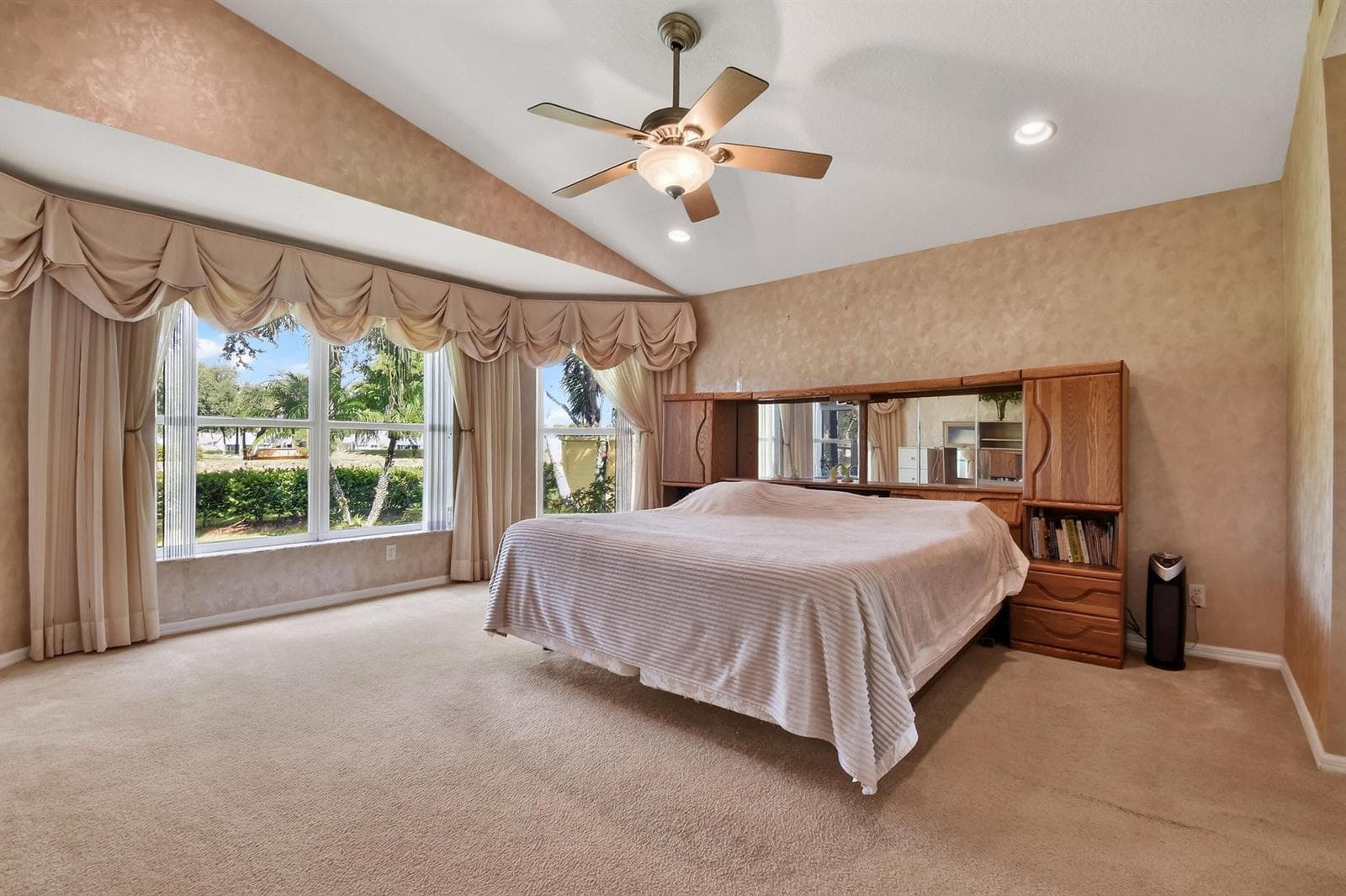 12107 ROMA Road photo 10