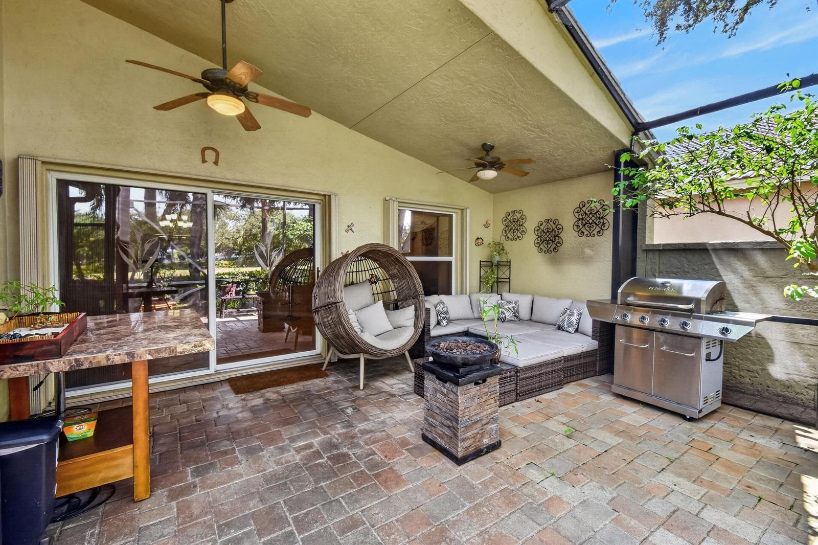 12107 ROMA Road photo 15