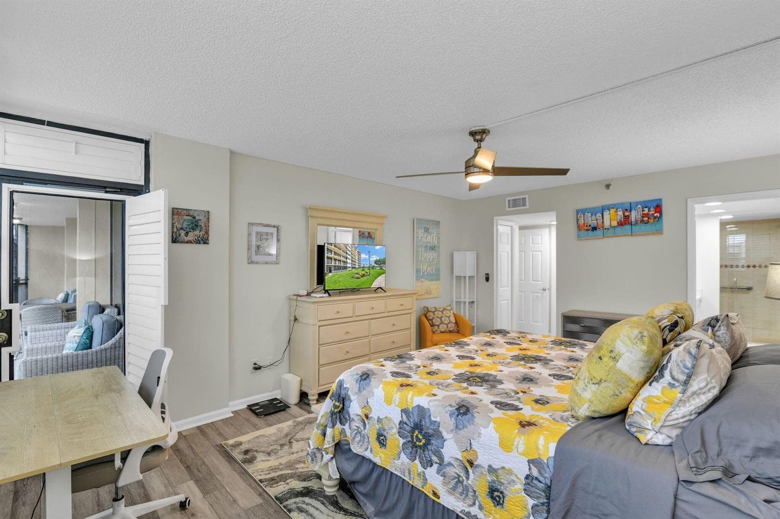 899 Jeffery Street 109 photo 22