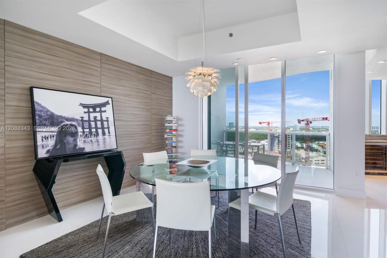15811 Collins Ave 2006 photo 11