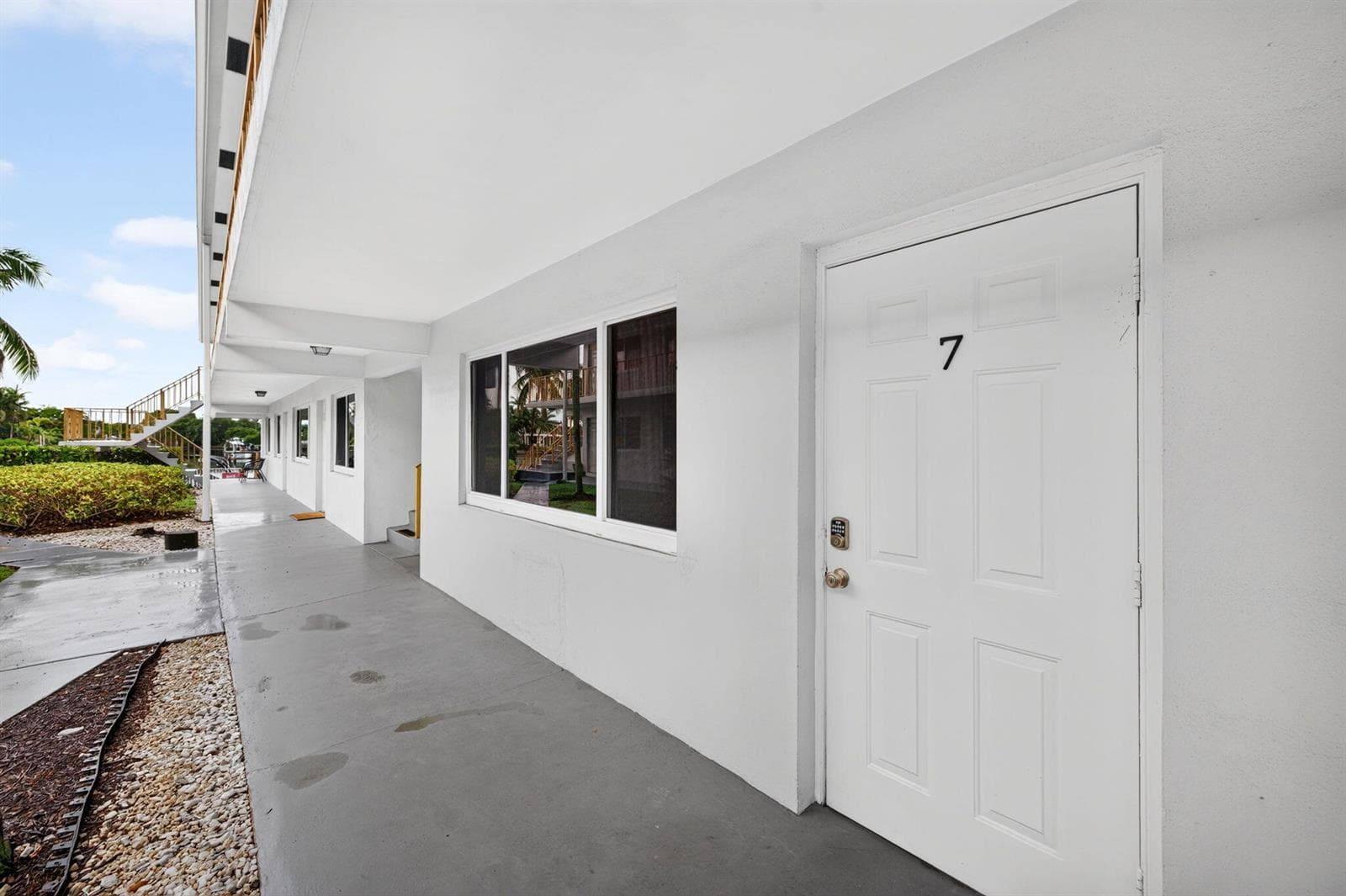 1821 MIDDLE RIVER Drive 7 photo 2